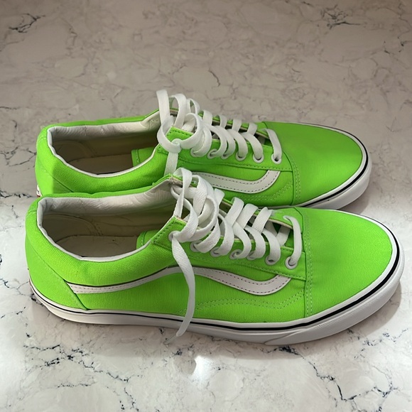 Vans excellent condition old Skool lace-ups in fun neon green - Picture 2 of 6